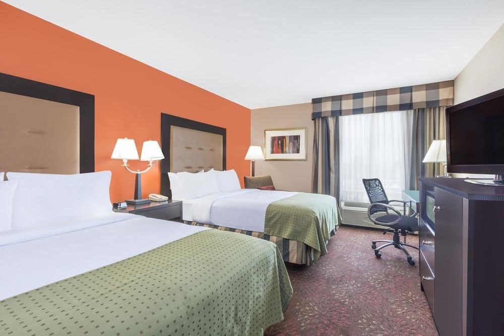 Wyndham Garden Houston Willowbrook photo 1