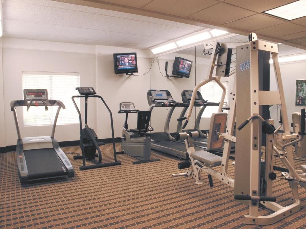 La Quinta Inn & Suites Bush Intercontinental photo 1