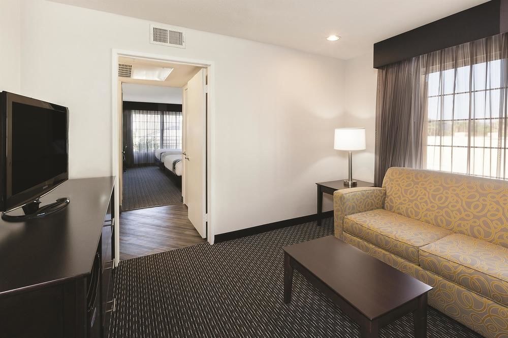 La Quinta Inn & Suites by Wyndham Anaheim