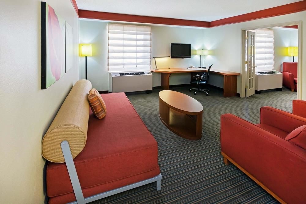 La Quinta Inn & Suites New Orleans Downtown photo 1