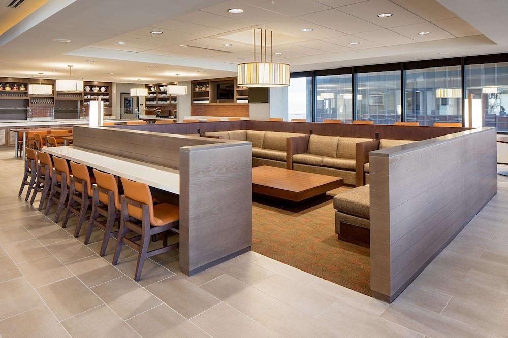 Hyatt House New Orleans/Downtown photo 2