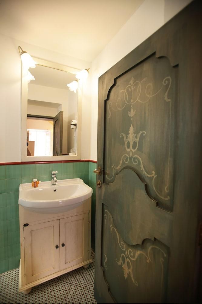 RELAIS CORTE PALMIERI photo 2
