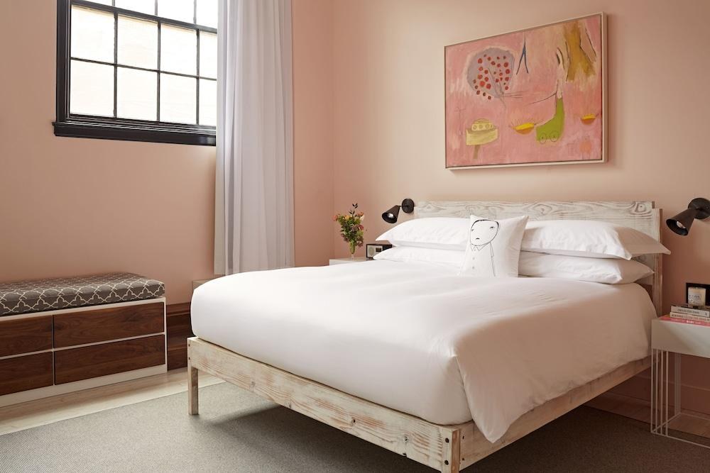 QUIRK HOTEL photo 4