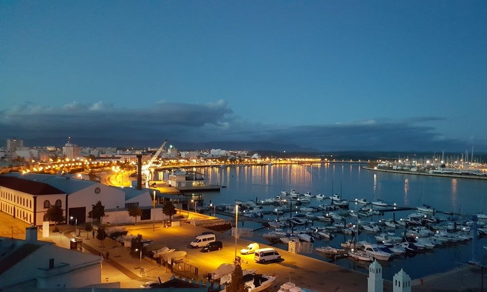 JUPITER MARINA HOTEL - COUPLES & SPA