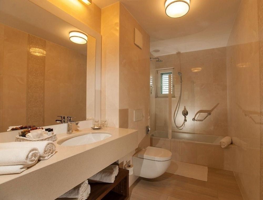 Aparthotel Miramare photo 2
