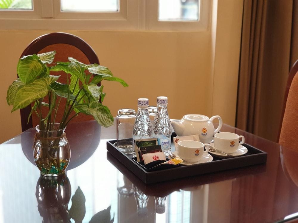 HOTEL HUONG SEN photo 2