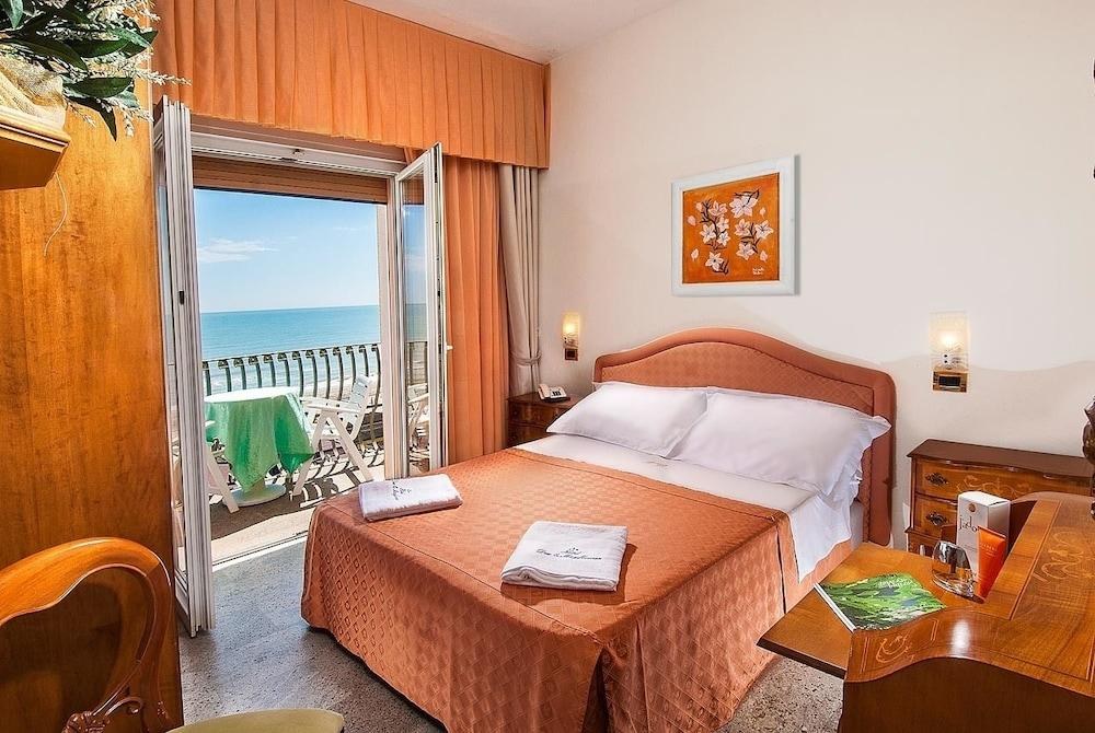 Hotel Dea photo 3