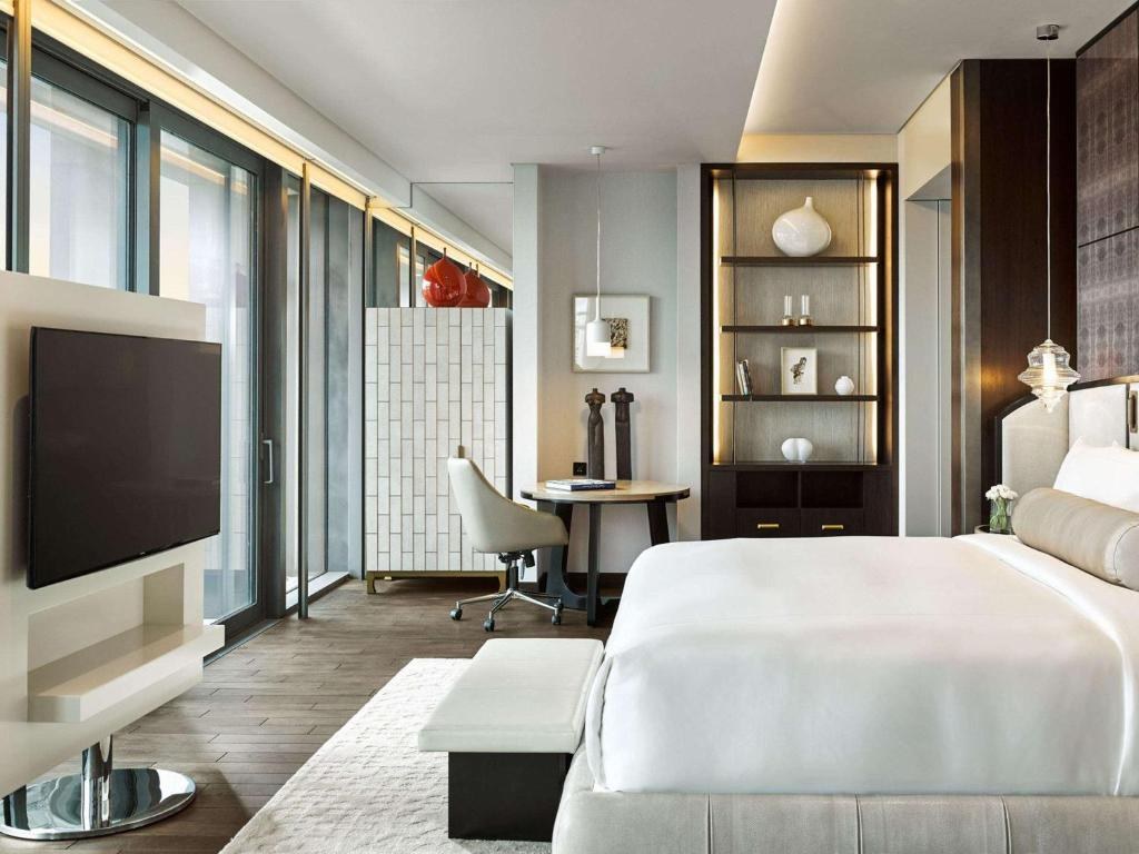 FAIRMONT QUASAR HOTEL photo 4