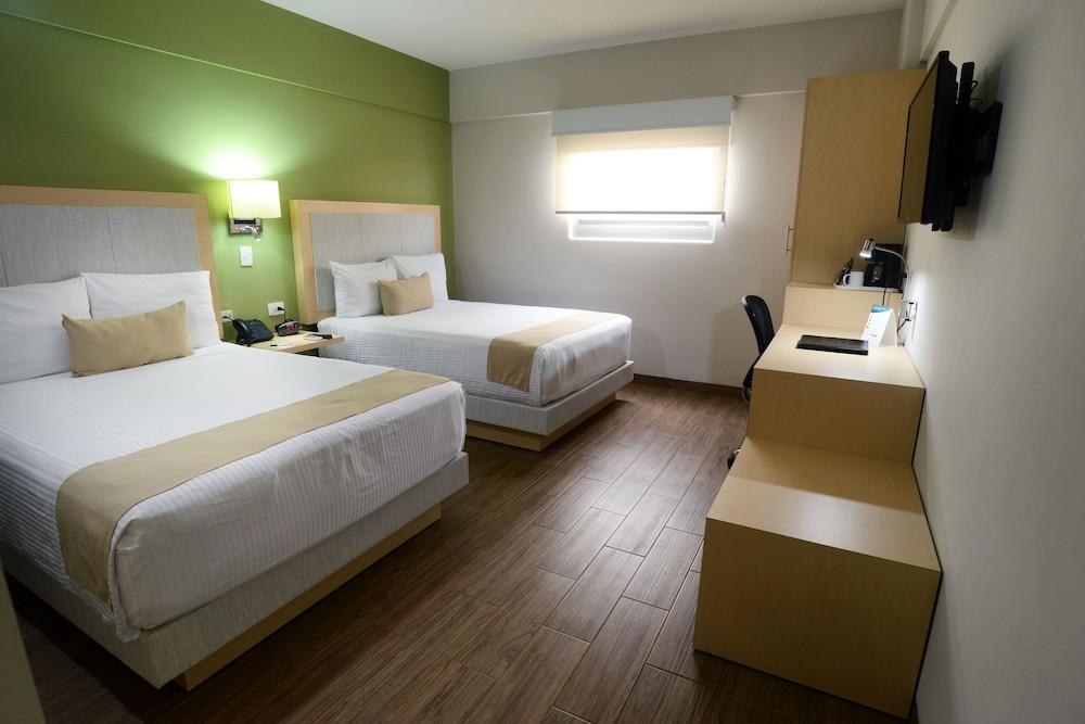 Sleep Inn Mazatlán photo 2