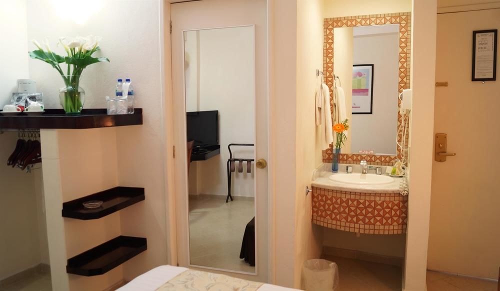 Best Western Taxco photo 1
