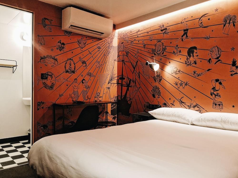ibis Styles Paris Gare de l'Est Magenta photo 2
