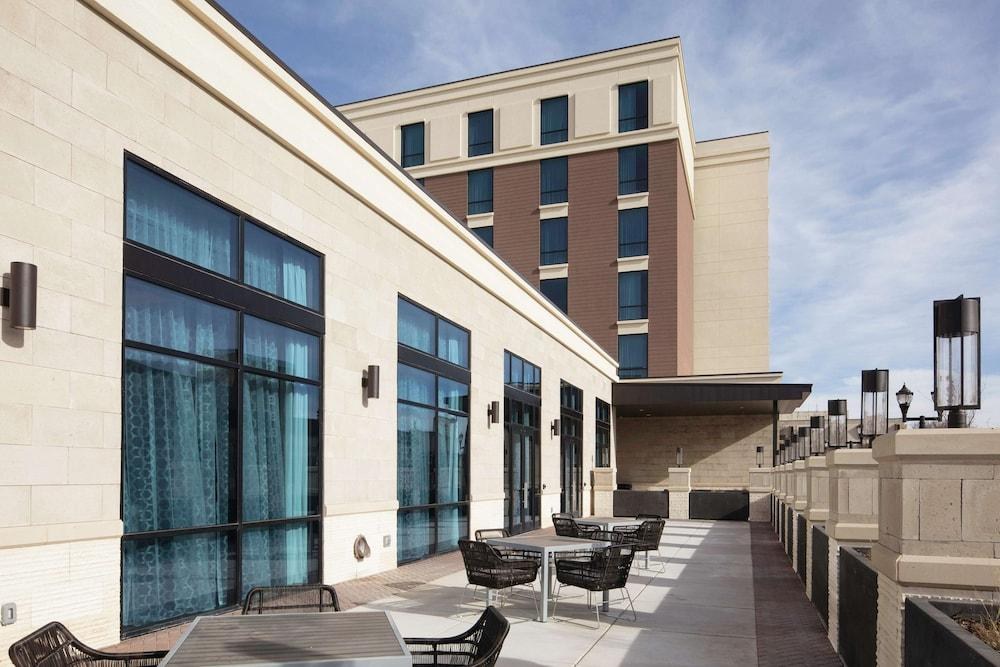 Embassy Suites by Hilton Amarillo Downtown photo 2