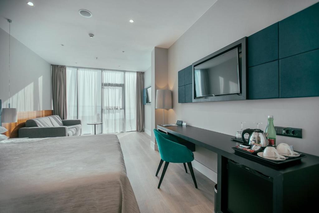 MARVIE HOTEL & HEALTH photo 2