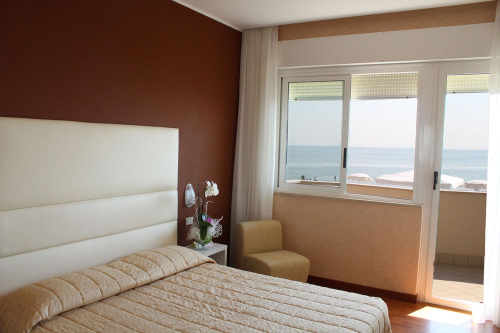 Benini photo 1
