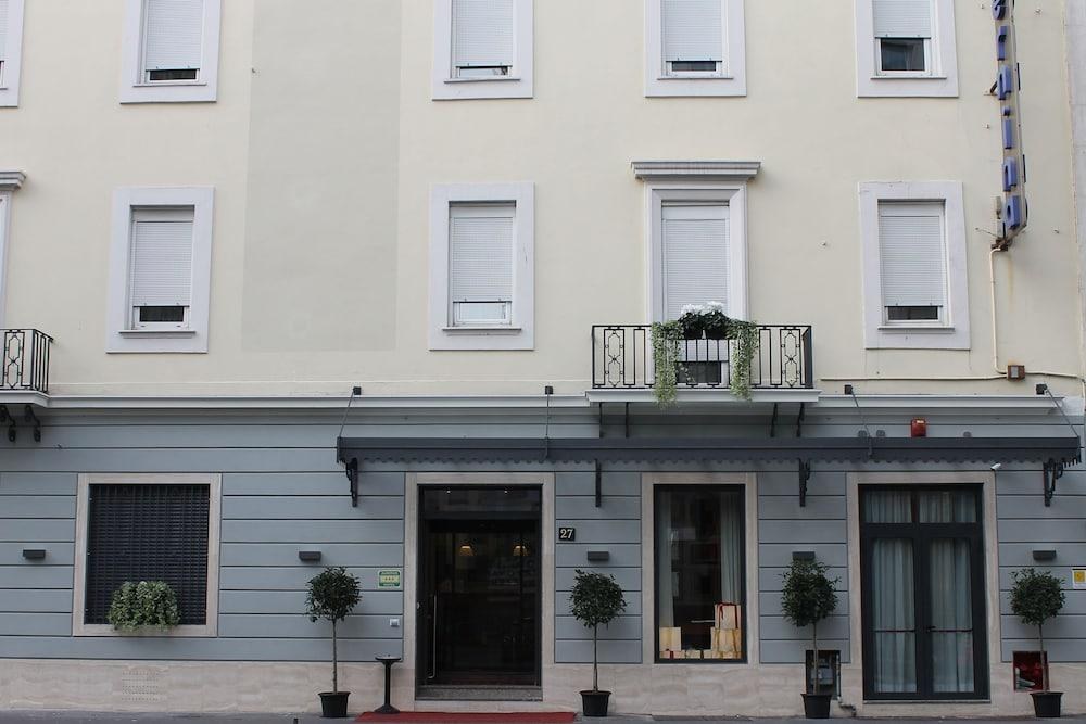HOTEL BERNINA photo 2
