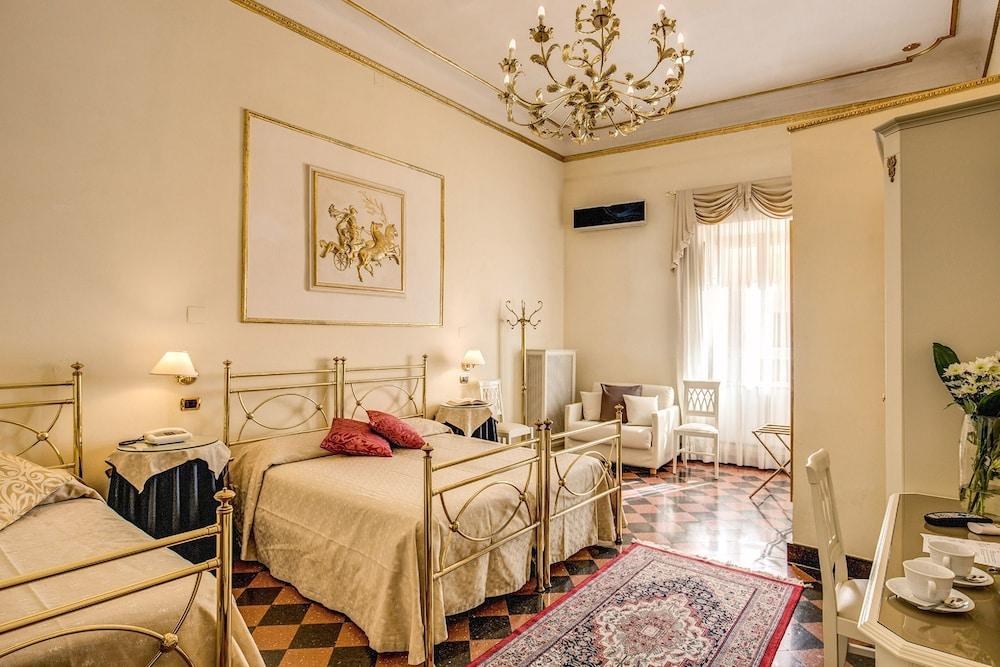 Hotel Labelle photo 2