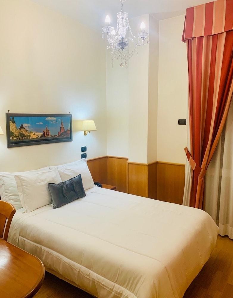 HOTEL CASSIA photo 3