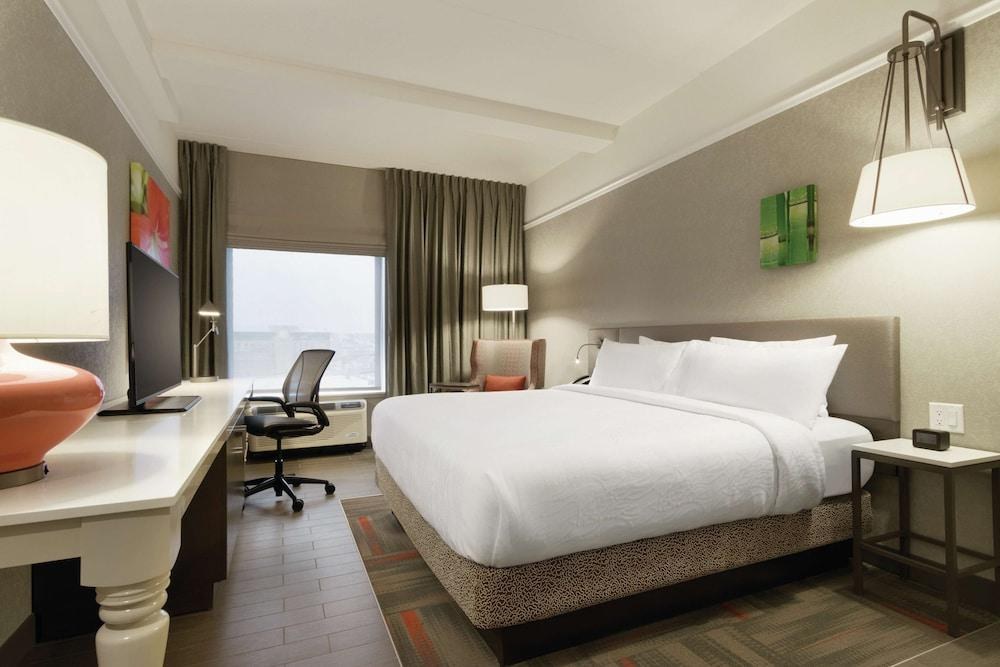 HILTON GARDEN INN CALGARY DOWNTOWN photo 4
