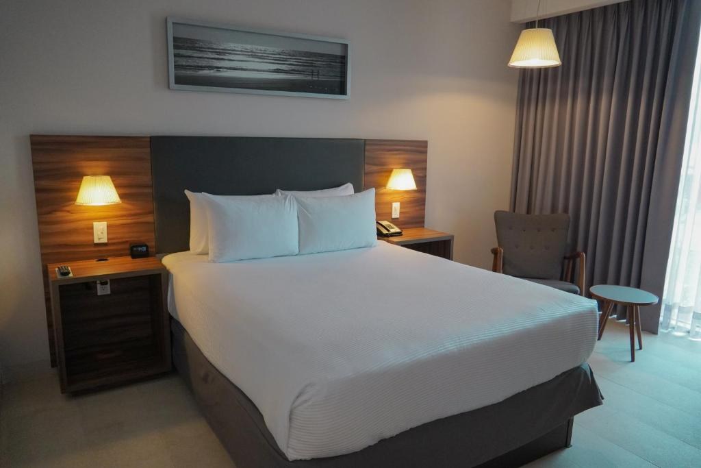 FIESTA INN EXPRESS CANCUN CUMBRES photo 1