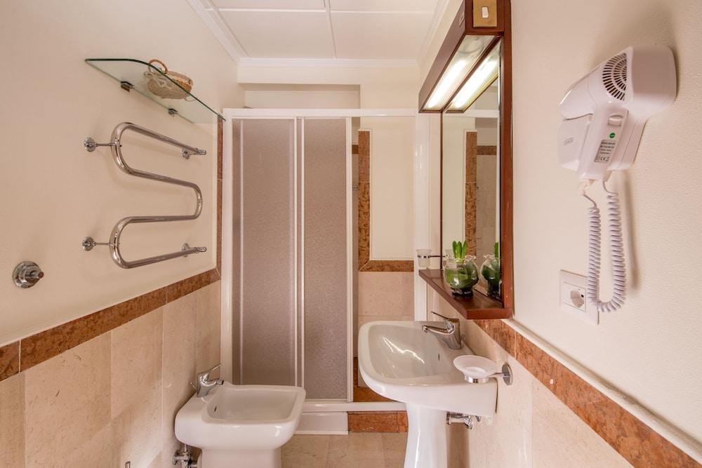 Hotel Villa Grazioli photo 4