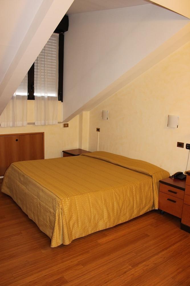 RESIDENCE LEPONTINA photo 4