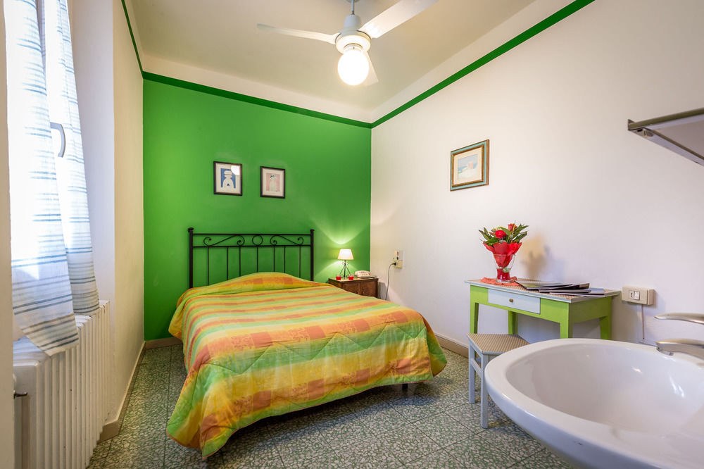 HOTEL PENSIONE FERRETTI photo 1