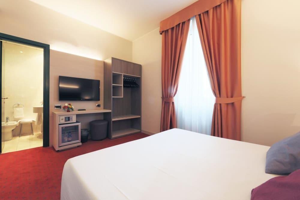 Hotel Campion photo 1