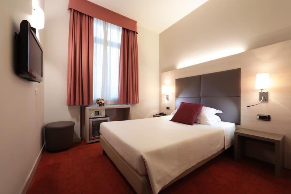 Hotel Campion photo 2