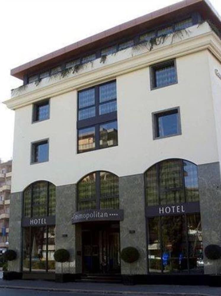 COSMOPOLITAN HOTEL photo 2