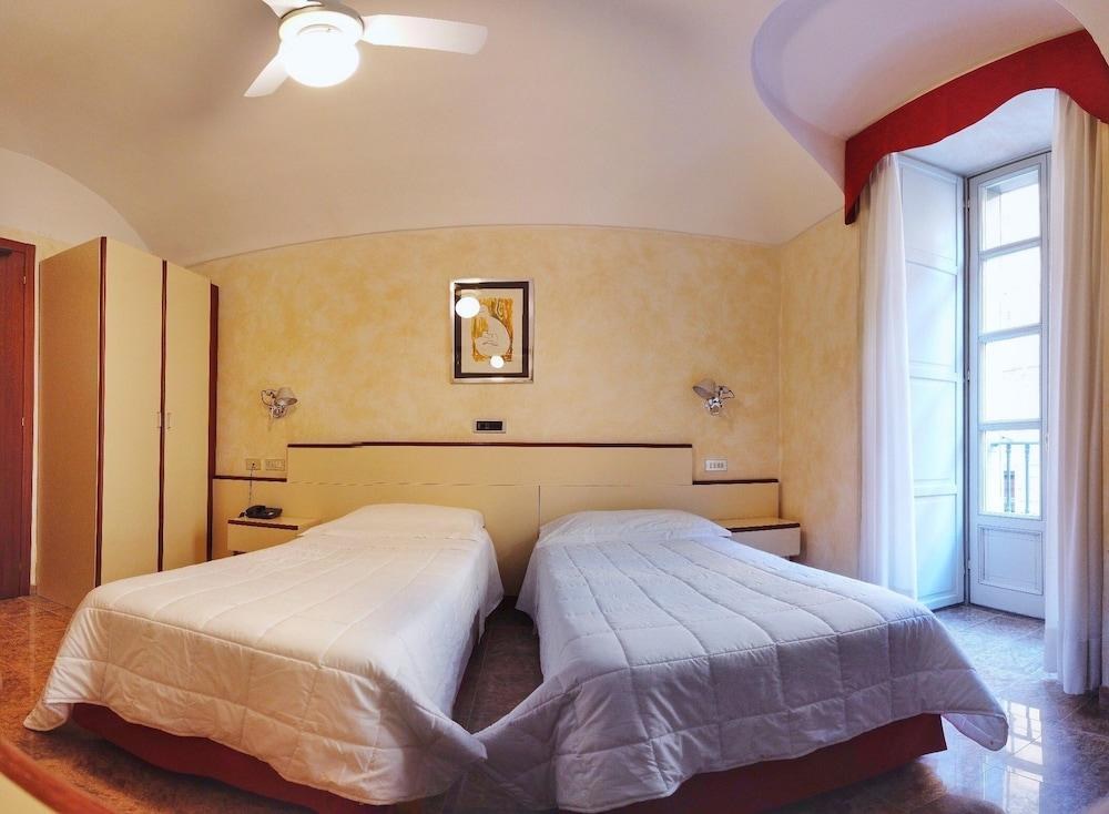 LE PETIT HOTEL photo 2