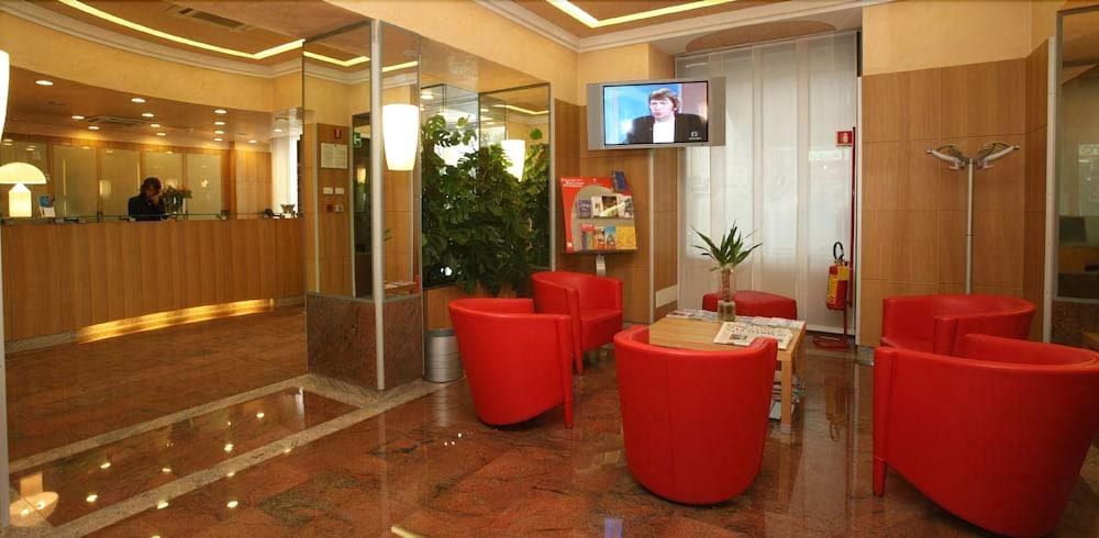 LE PETIT HOTEL photo 3
