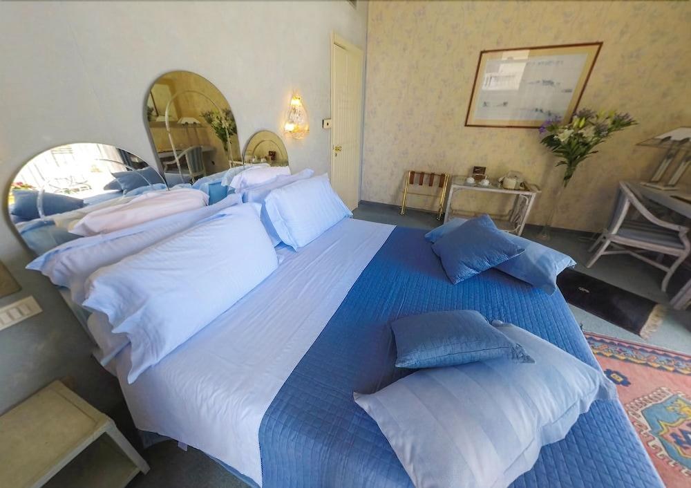 HOTEL MIRAMARE photo 3