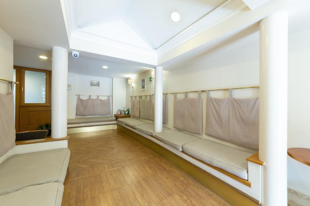 Hotel Leopardi photo 2