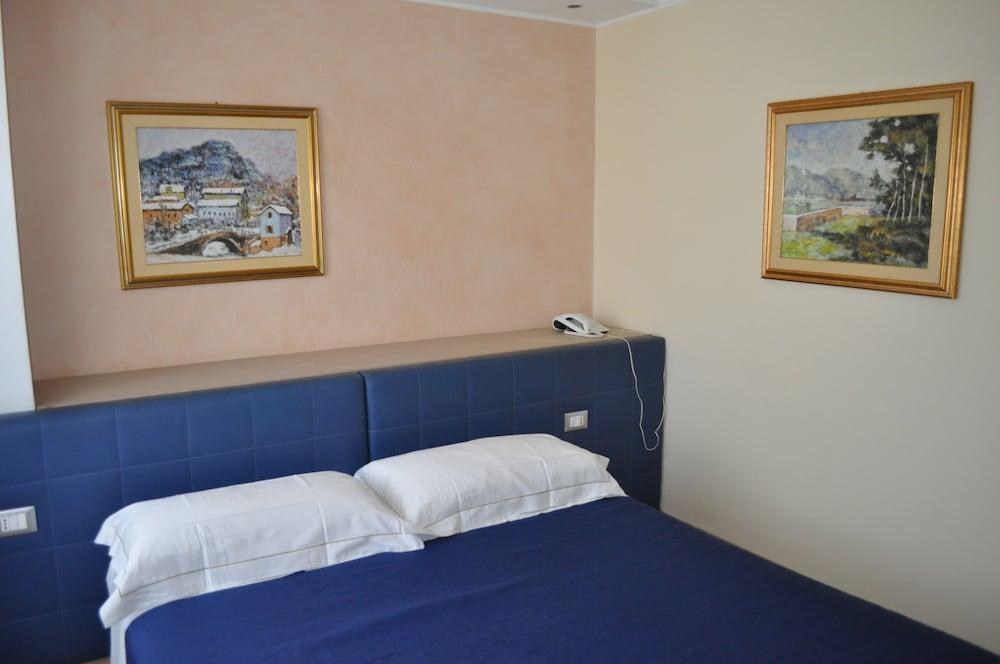 Hotel Igea photo 2