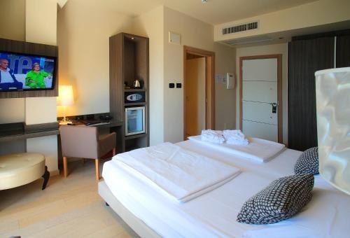 HOTEL GALVANI photo 1