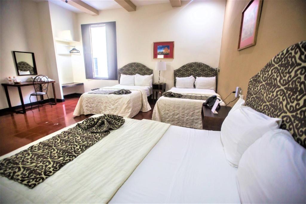 HOTEL MERIDA photo 1