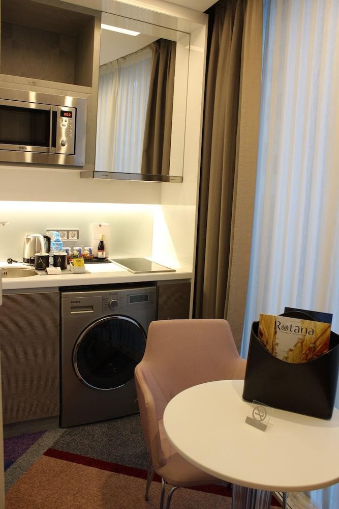 Burgu Arjaan by Rotana photo 1
