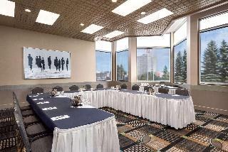 Royal Hotel West Edmonton Trademark Collection photo 4