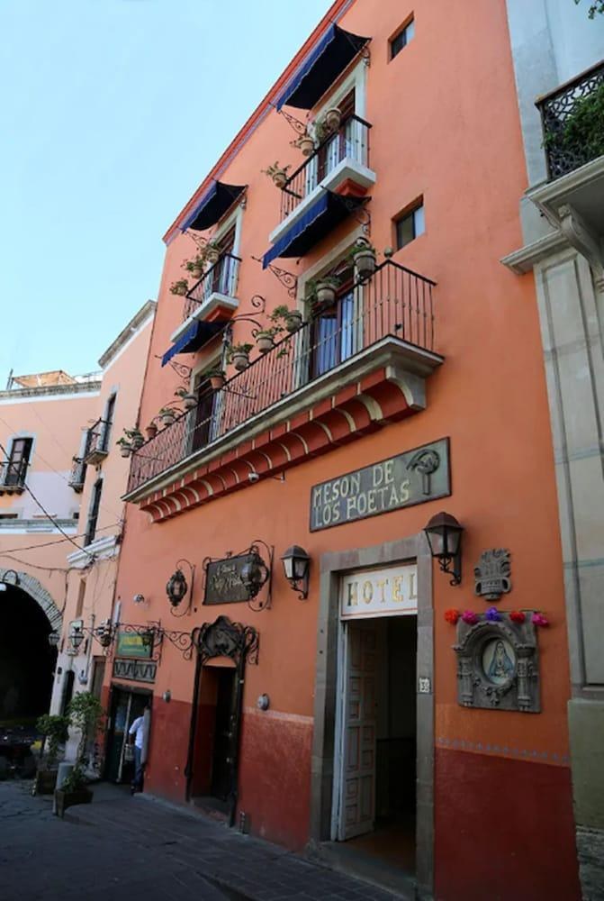 El Meson de los Poetas photo 4