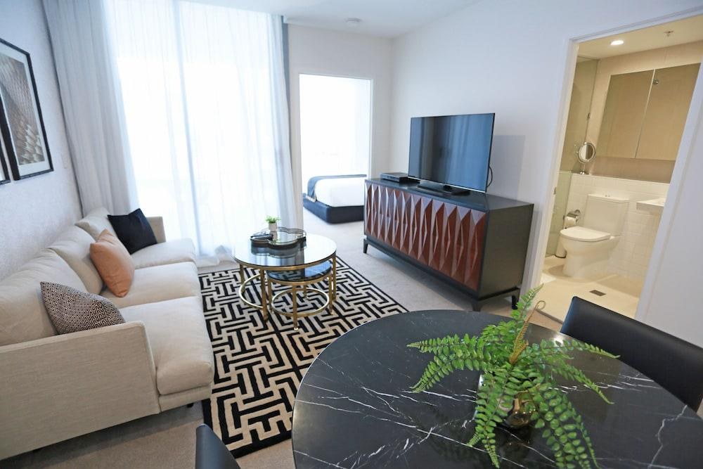 Alex Perry Hotel & Apartments photo 2