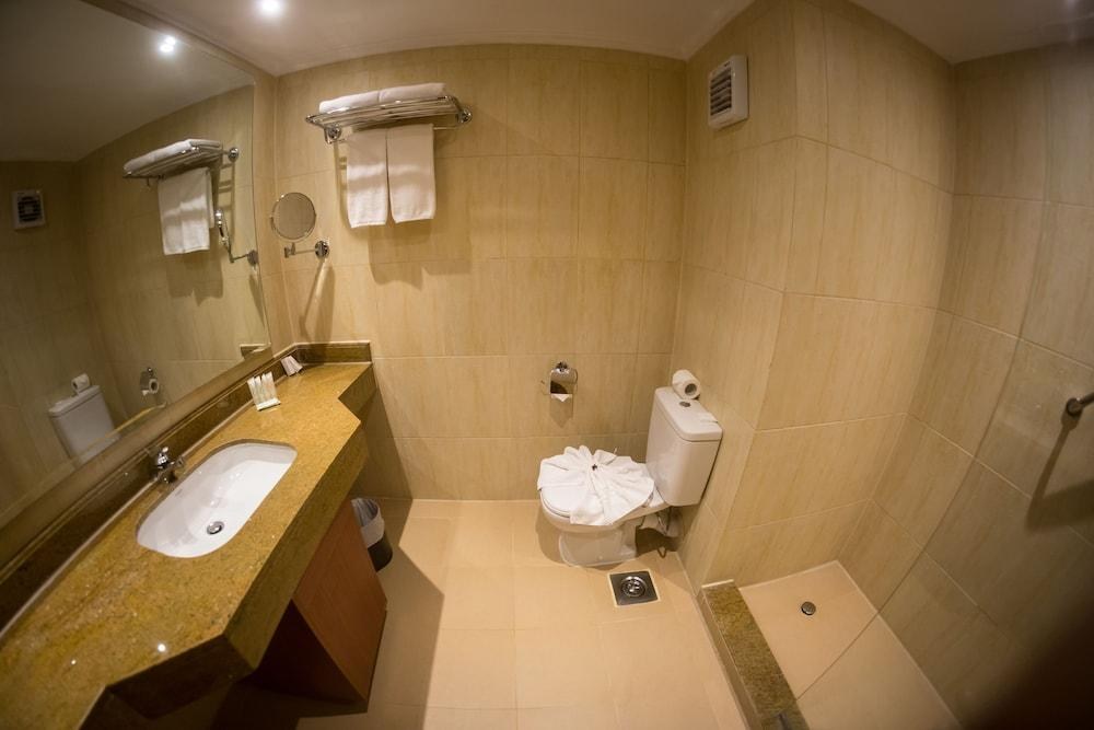 The Grand Plaza Hotel~ photo 2