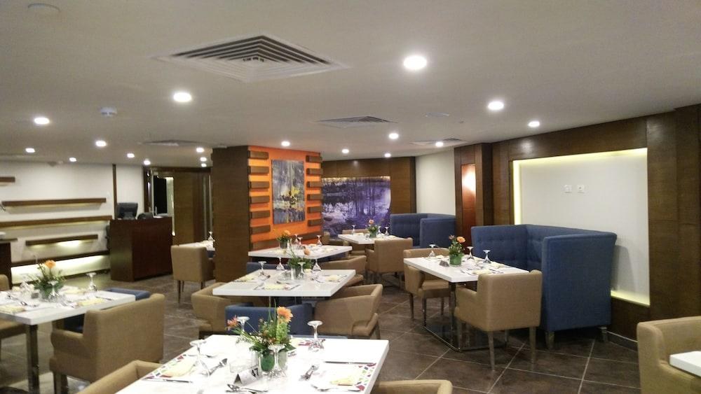Eastern Al Montazah Hotel photo 4