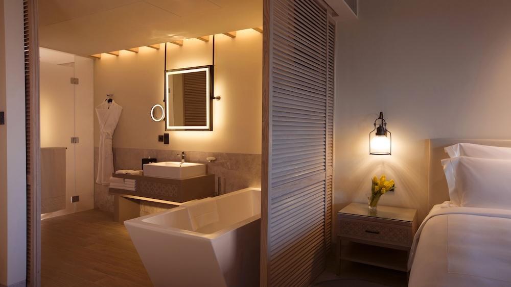 Saadiyat Rotana Resort photo 2