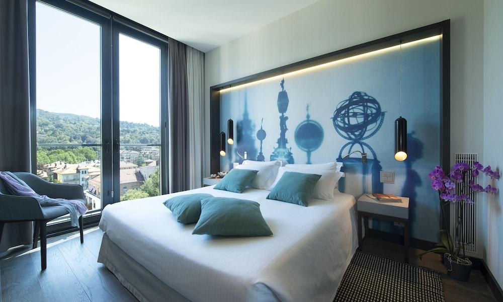 Duparc Contemporary Suites photo 4