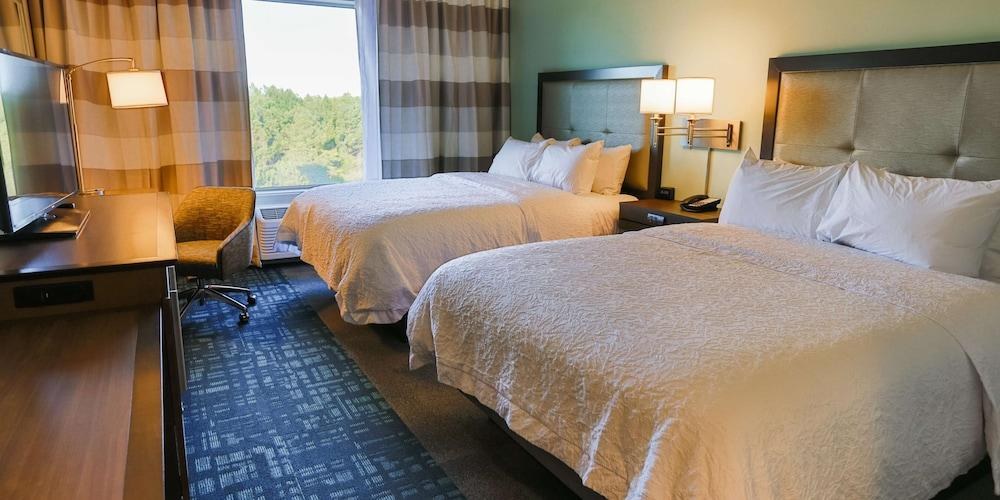 Hampton Inn & Suites Charlotte/Ballantyne photo 4