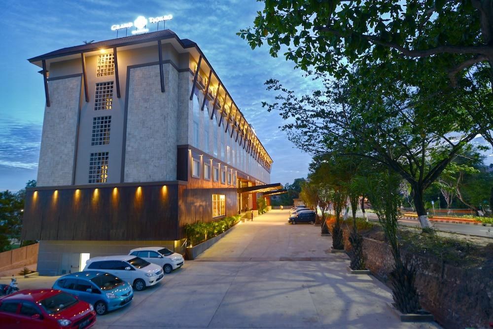 GRAND TJOKRO BALIKPAPAN photo 2