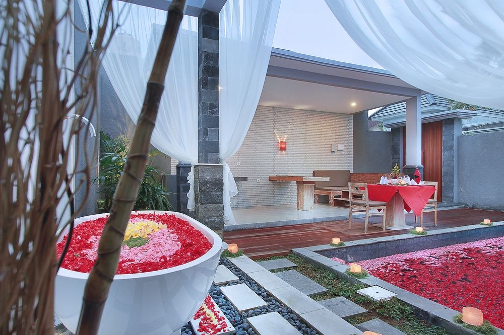 Grand Kesambi Resort and Villas photo 1