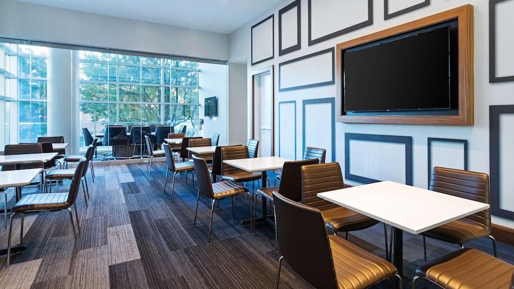 HYATT HOUSE WASHINGTON DC /THE WHARF photo 2