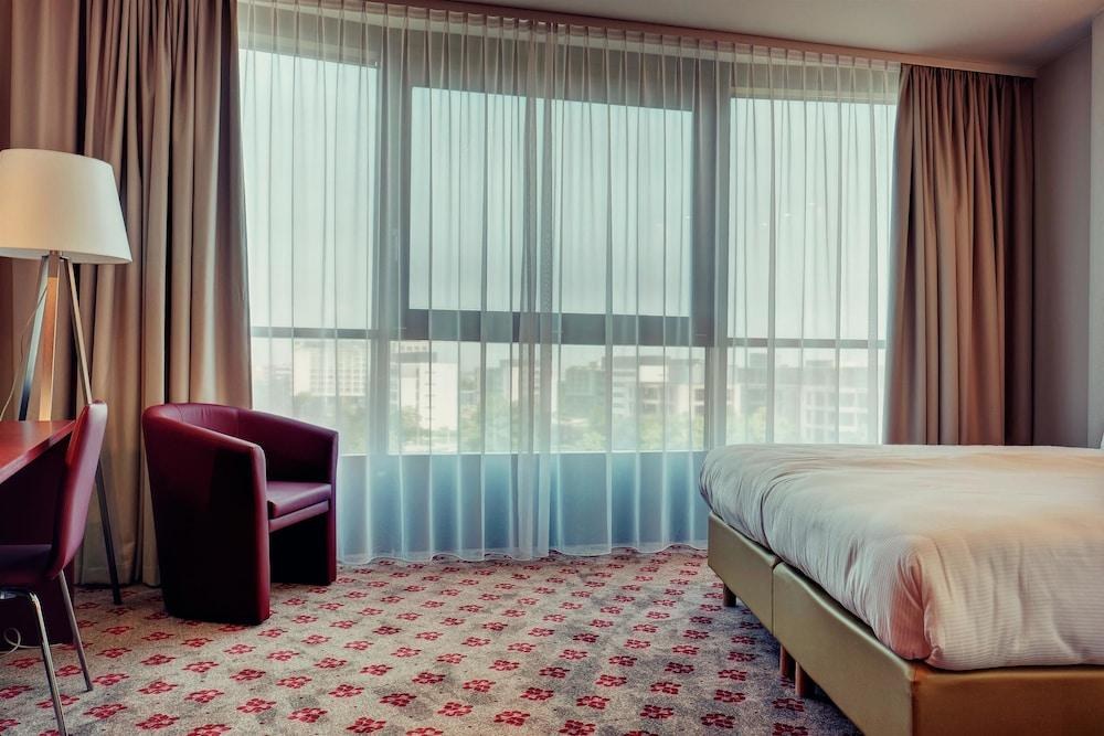BEST WESTERN PLUS AMEDIA AMSTERDAM AIRPORT photo 4