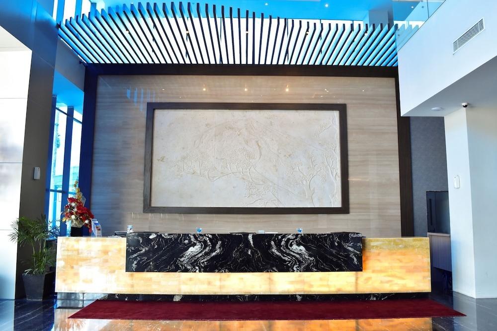 PLATINUM BALIKPAPAN photo 3